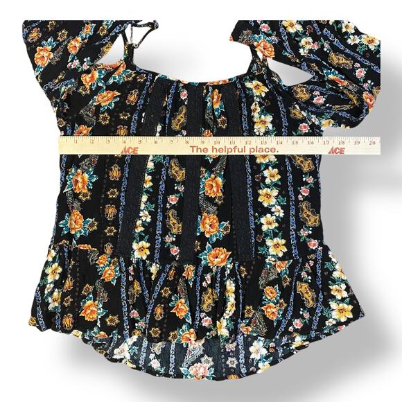 Gypsies & Moondust Cold Shoulder‎ Top Womens Size L Black Floral - Picture 4 of 7